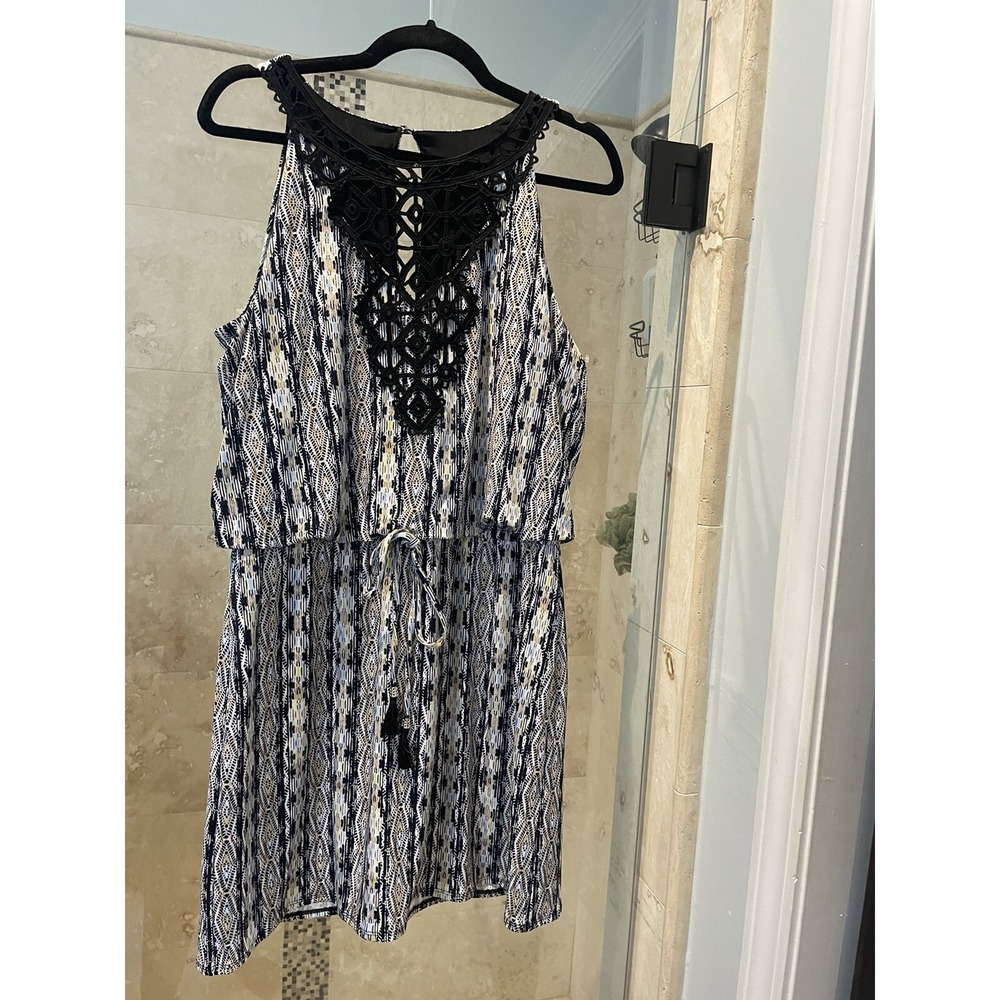 White House Black Market Paisley Shift Dress Blue Tan M Crochet Neck Tassels NWT